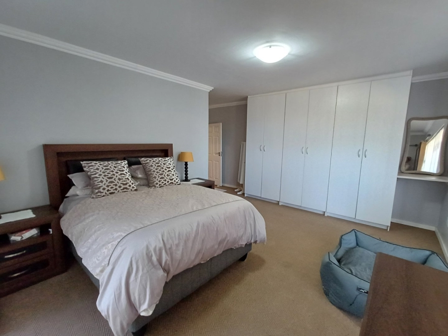 8 Bedroom Property for Sale in Dana Bay Western Cape